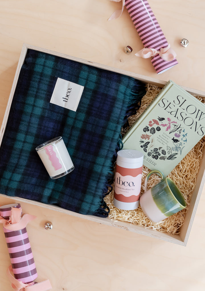 Stellen Sie Ihre eigene Tartan-Geschenkbox zusammen