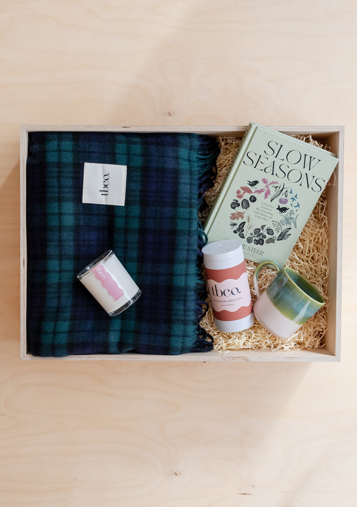 Stellen Sie Ihre eigene Tartan-Geschenkbox zusammen