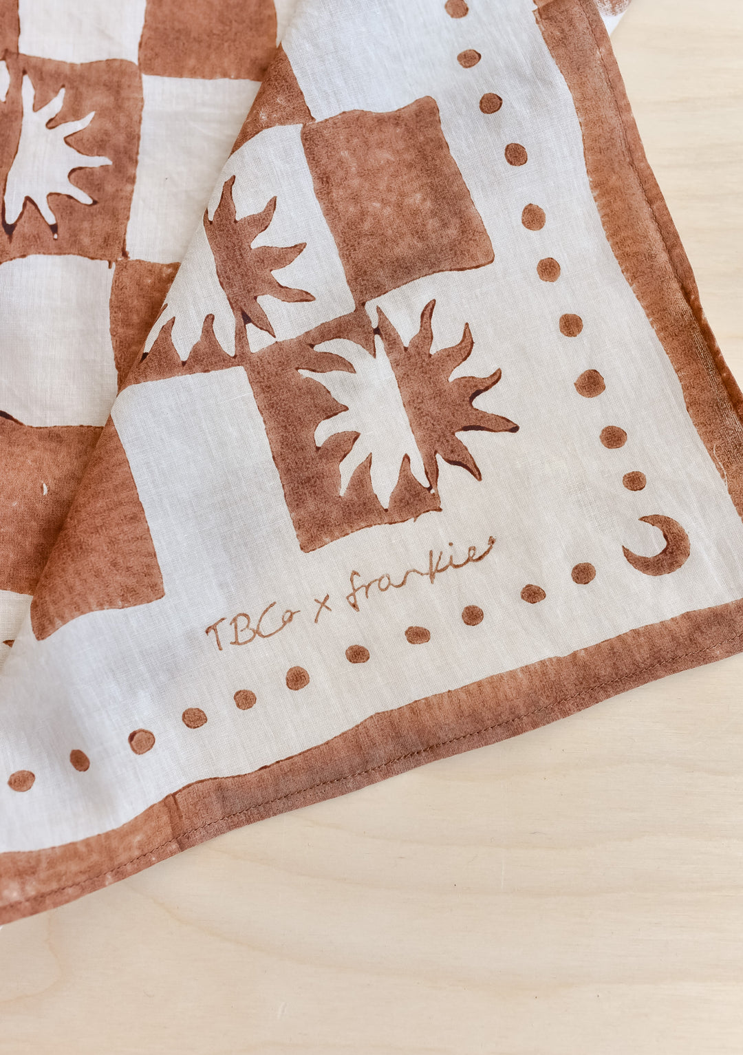 Baumwollschal „The Artist Series TBCo x Frankie Penwill“