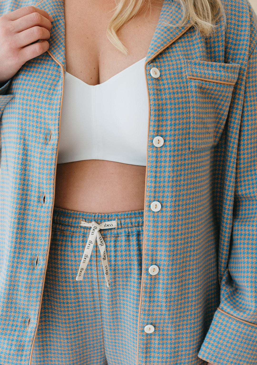 Baumwollpyjama mit blauem Hahnentrittmuster