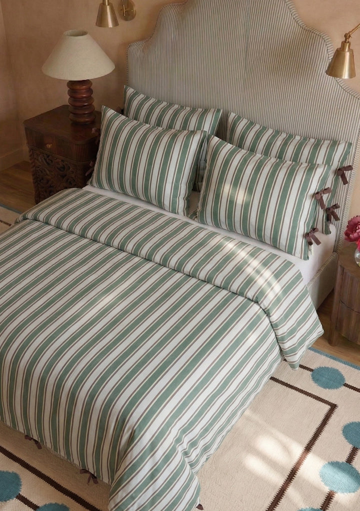 Cotton Duvet Cover & Pillowcases Set in Blue Stripe