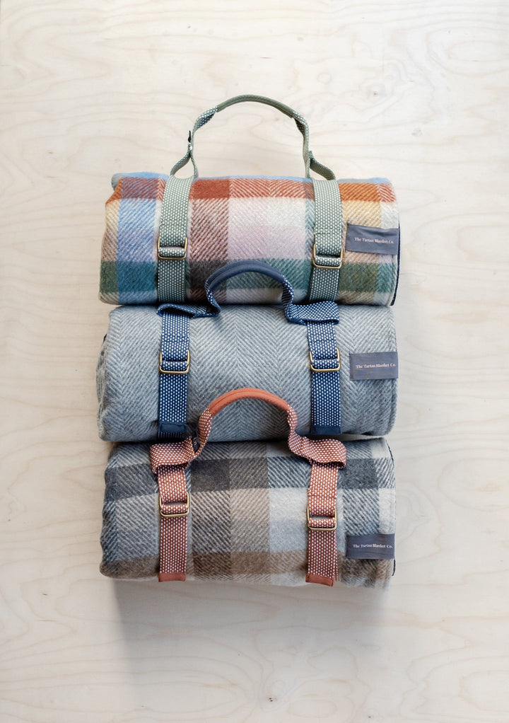 Sample Sale Recycled Wool Picnic Blanket in Olive Herringbone