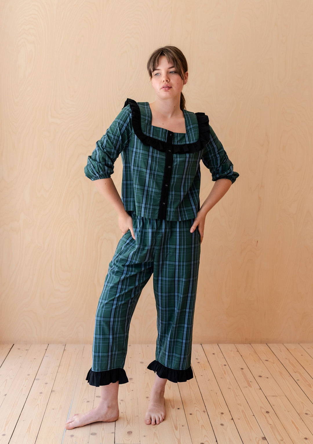 Baumwollpyjama mit grünem Schottenkaro 