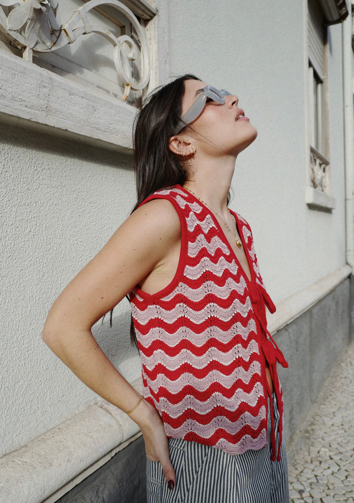 Cotton Knitted Vest in Pink Wave